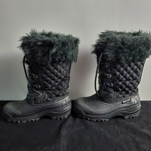 Winter Spirits Black Faux Fur Winter Boots, size 7, slight damage - Picture 11 of 11
